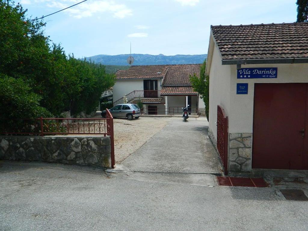 Apartments And Rooms Darinka Vrboska Exterior photo